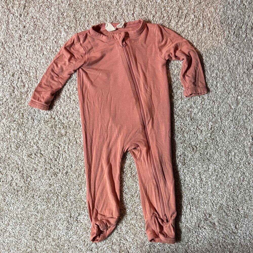 Kyte BABY Dusty Rose Kids One Piece Footie